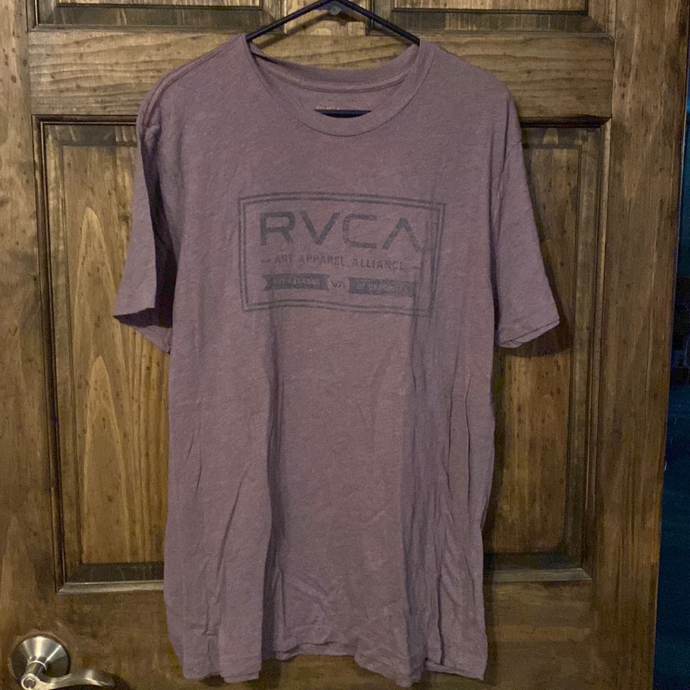 Men’s purple RVCA Tshirt